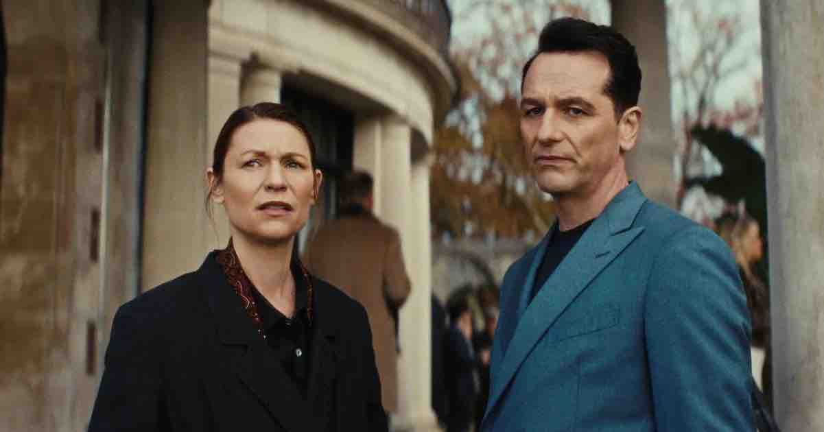 “The Beast in Me”: quando il thriller psicologico diventa riflessione sull’ossessione e sulla memoria 1 “The Beast in Me”: quando il thriller psicologico diventa riflessione sull’ossessione e sulla memoria