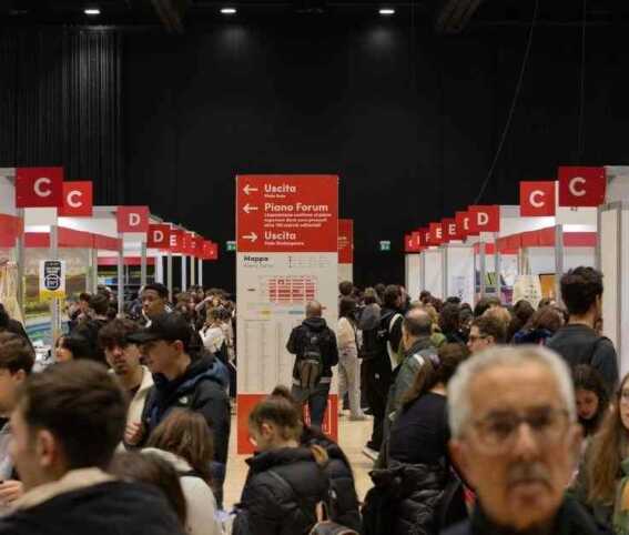 Cosa Sta Succedendo A &Amp;Quot;Più Libri Più Liberi&Amp;Quot;, Tra Stand Coperti E Protesta Antifascista 1 Cosa sta succedendo a Più libri più liberi, tra stand coperti e protesta antifascista