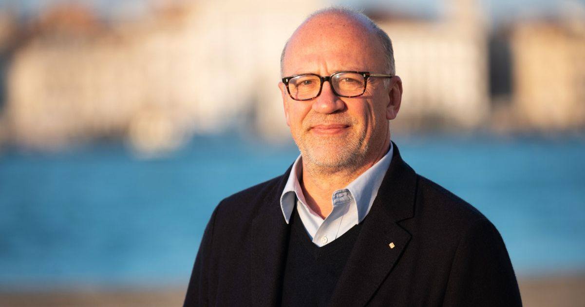 Qual è lo stato delle librerie italiane nell'era dell'Intelligenza Artificiale? 1 Qual è lo stato delle librerie italiane nell'era dell'Intelligenza Artificiale