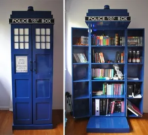 Una cabina telefonica di libri 