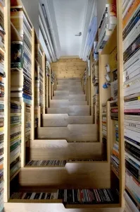 Una scala di libri 