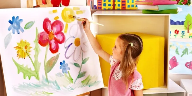 10 buoni motivi per cui insegnare l'arte a scuola fa bene ai bambini