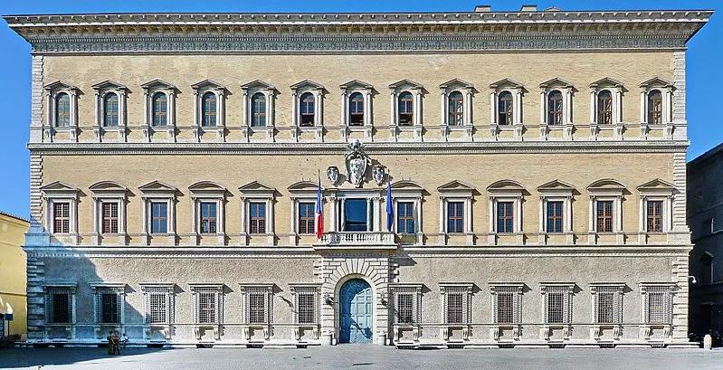 800px Palazzo Farnese Fassade