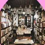Chiude l'affascinante Libreria del Viaggiatore di Roma