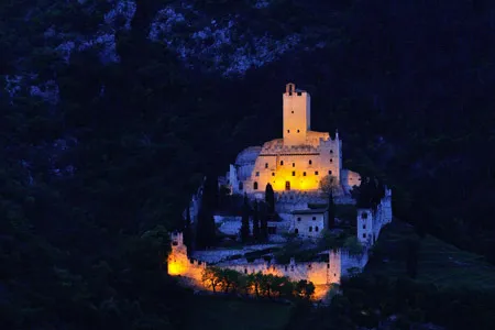 Castello di Avio TN di notte Foto C Gabriele Cavagna 2019
