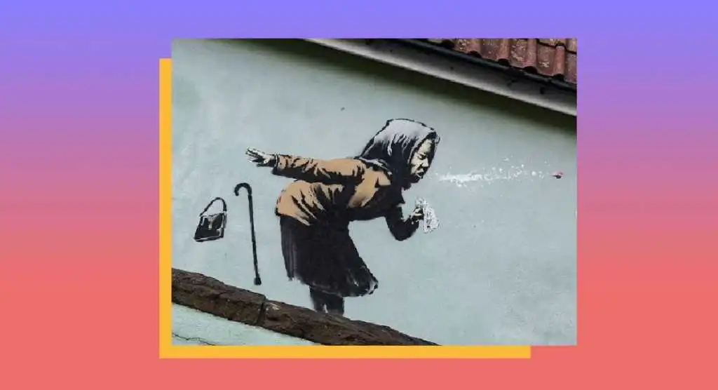 Nuovo graffito di Banksy raffigurante vecchietta che starnutisce