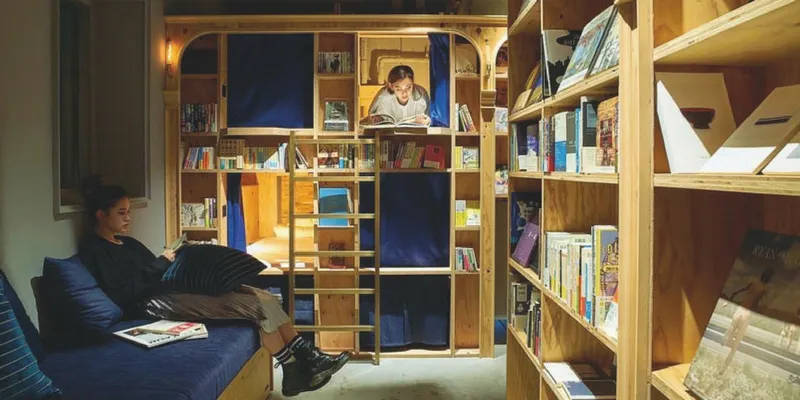 “Book & Bed”, la libreria dei sogni nella nuova Mondadori di Napoli