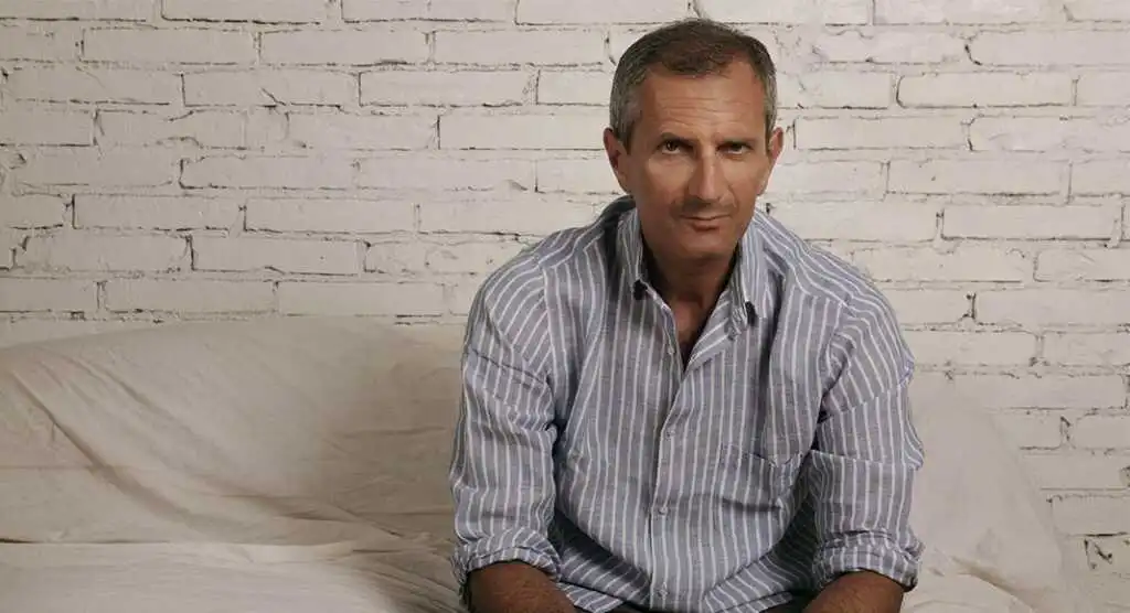 Gianrico Carofiglio, "Esistono due tipi di libri: quelli scritti bene o male"