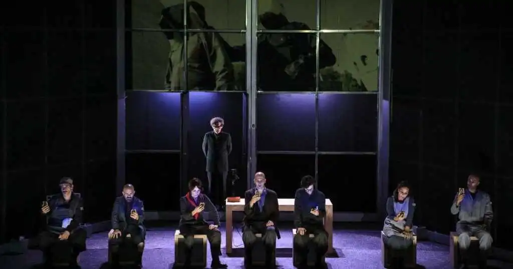 1984, una rivisitazione teatrale unica del capolavoro di George Orwell