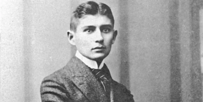 Franz Kafka, ritrovato il curriculum dello scrittore in un archivio di Trieste
