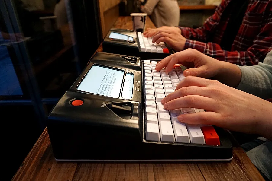 Astrohaus Freewrite_sm_ 04
