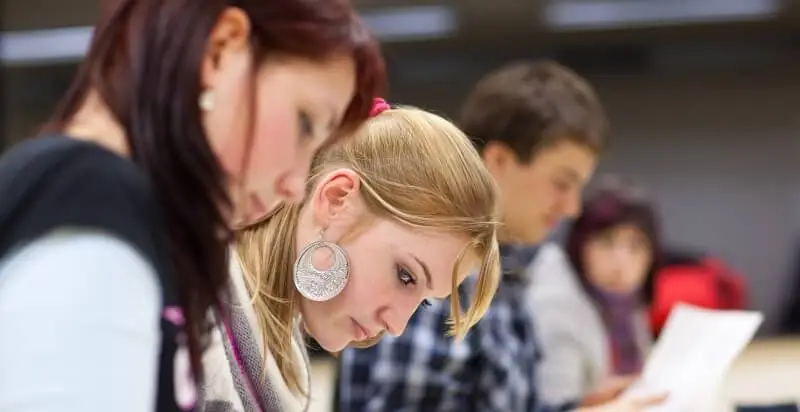 Primo giorno di scuola, i compiti delle vacanze? Lasciati a metà