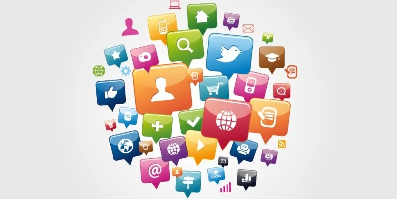I social e la grammatica, quando spazio e velocità ribaltano le regole basilari per esprimersi