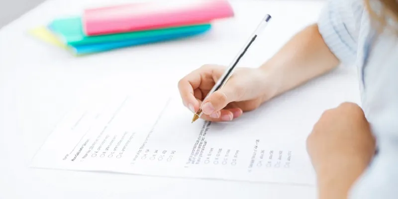 Scuola, tornato i voti con le lettere al posto dei numeri