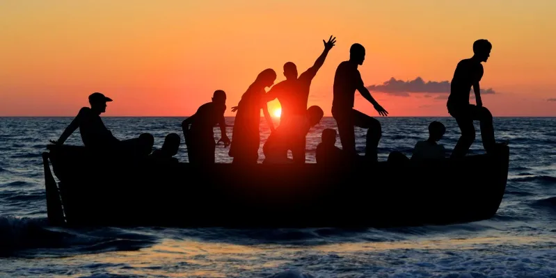 "L'emergenza immigrati? Un business per affaristi corrotti". La denuncia nel libro di Mario Giordano