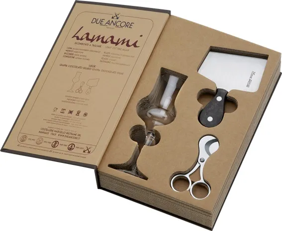 Set grappa, cioccolato, sigaro