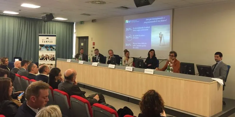 Per un giovane su 2 l’Università non prepara al mondo del lavoro