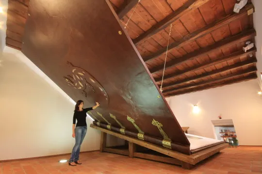 The-largest-book-in-the-world-540x360
