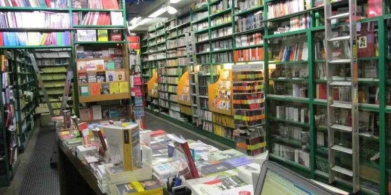 Addio alla libreria Celid di Torino