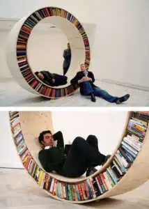 Una ruota di libri 