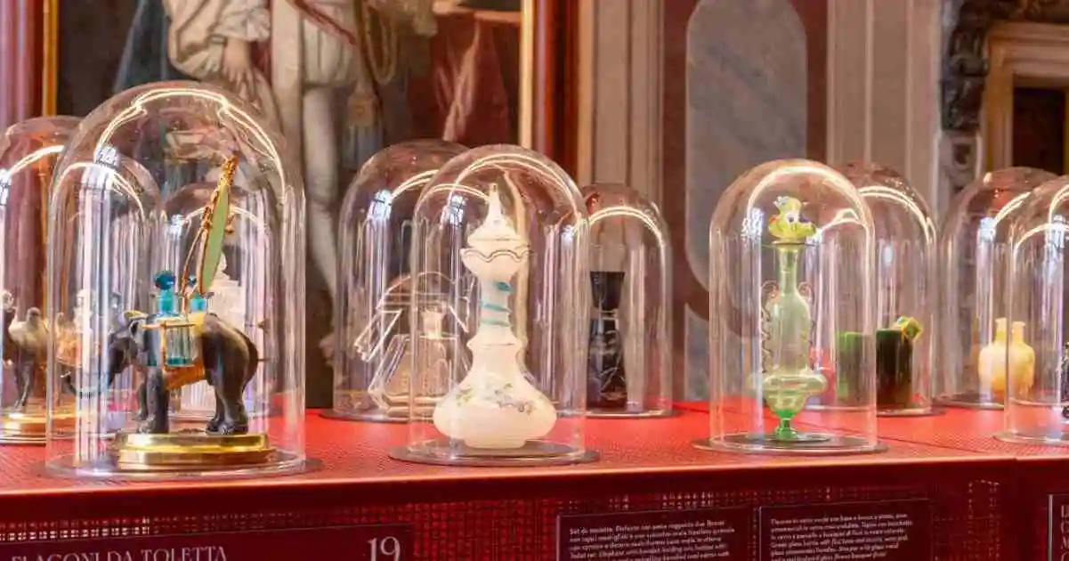 Viaggio nella storia del Profumo, l'insolita mostra da visitare a Venezia